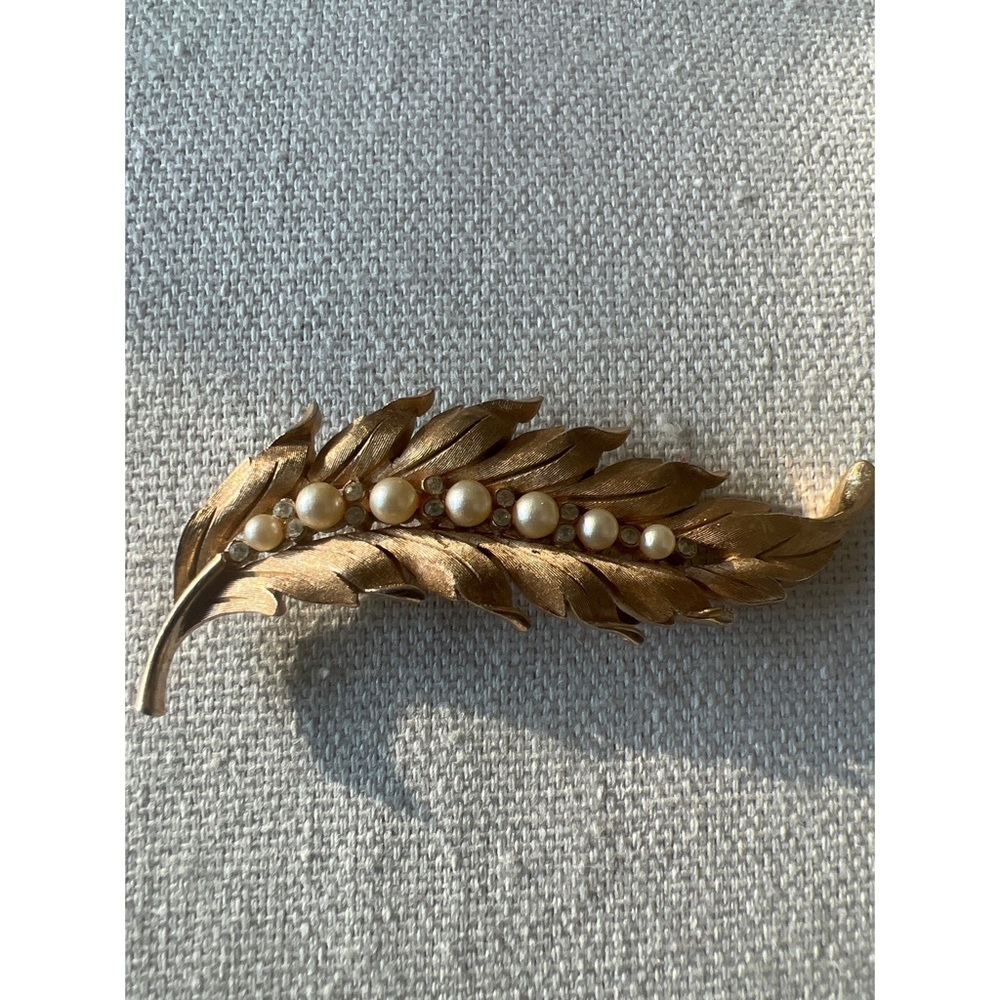 Vintage Crown Trifari Pearl Leaf Brooch